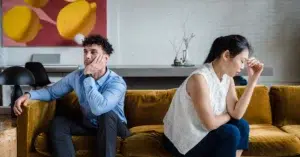 Attachement évitant : pourquoi il se ferme dès que ça devient sérieux